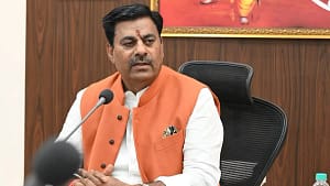 MP News: गरबा में मुस्लिमों की एंट्री पर रामेश्वर शर्मा का बयान विवादों में, कैलाश विजयवर्गीय की टिप्पणी पर भी मचा बवाल