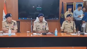 इंदौर पुलिस की जांच में अब टेक्नोलॉजी का दम, फिंगरप्रिंट कंपरेटर से बॉडी-वॉर्न कैमरे तक मिले आधुनिक उपकरण