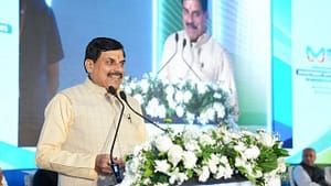 MP Investment News: मुंबई रोड शो में मध्यप्रदेश को मिले 90 हजार करोड़ के निवेश प्रस्ताव, 15 हजार रोजगार की उम्मीद; बड़े उद्योग समूहों से CM मोहन यादव की चर्चा